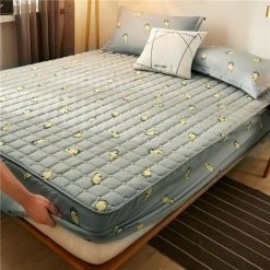 Home Decor Home & Pets Carrot Quilted Fitted Bedsheet