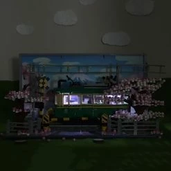 Build It Spring & Autumn Japanese Light Up Kamakura Train Building Set