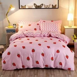 Home Decor Home & Pets Kawaii Strawberry ZigZag Bedding Set
