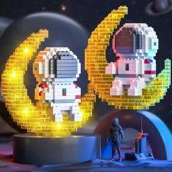 Build It Nano Astronaut On The Glowing Moon