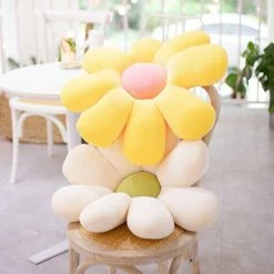 Home Decor Pastel Daisy Cushion