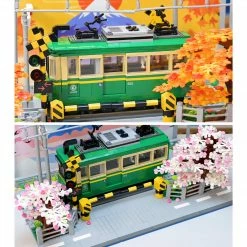 Build It Spring & Autumn Japanese Light Up Kamakura Train Building Set