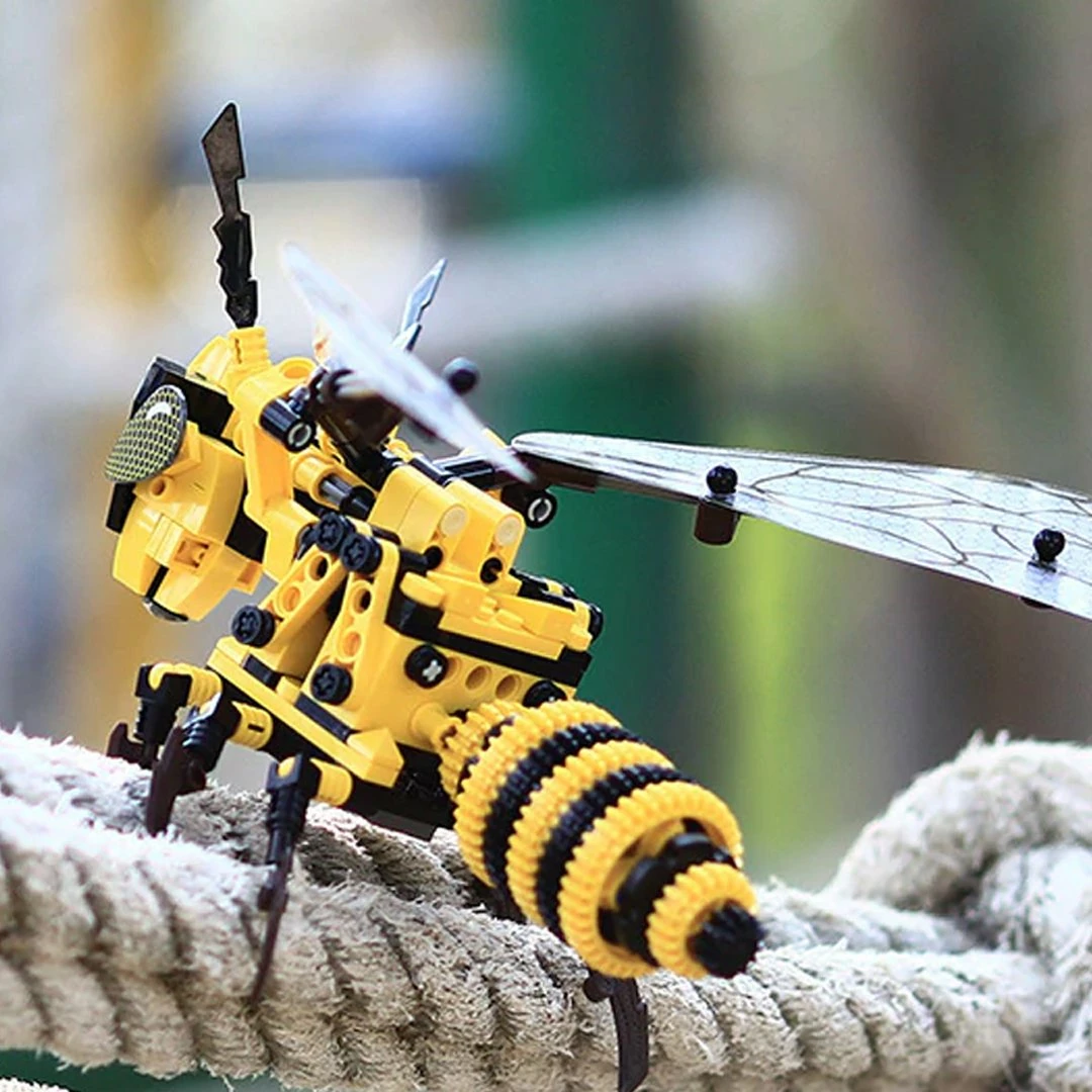 Build It Sweet Honey Bee And Royal Dragonfly * Limited Stock * 5 Build It Sweet Honey Bee And Royal Dragonfly * Limited Stock *