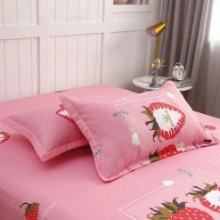 Home Decor Sweet Strawberry Supreme Polyester Bedding Set